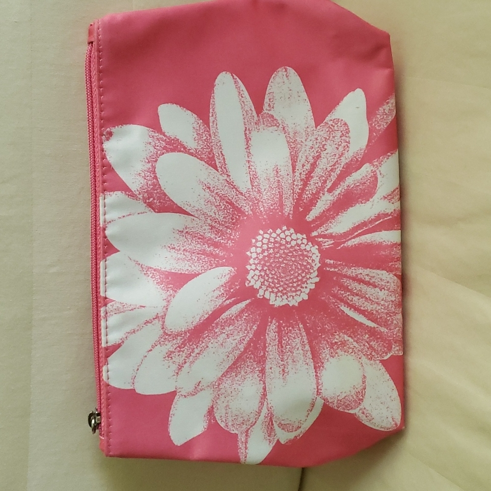 NWOT Pink Cosmetic/Makeup Bag